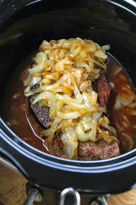 50 MORE Great Low-Carb Slow Cooker Dinners featured on SlowCookerFromScratch.com