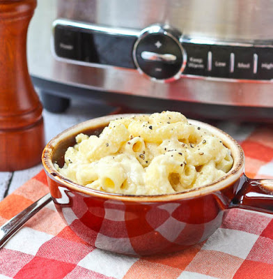 The Best Slow Cooker Mac and Cheese Recipes featured on SlowCookerFromScratch.com