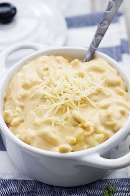 The Best Slow Cooker Mac and Cheese Recipes featured on SlowCookerFromScratch.com