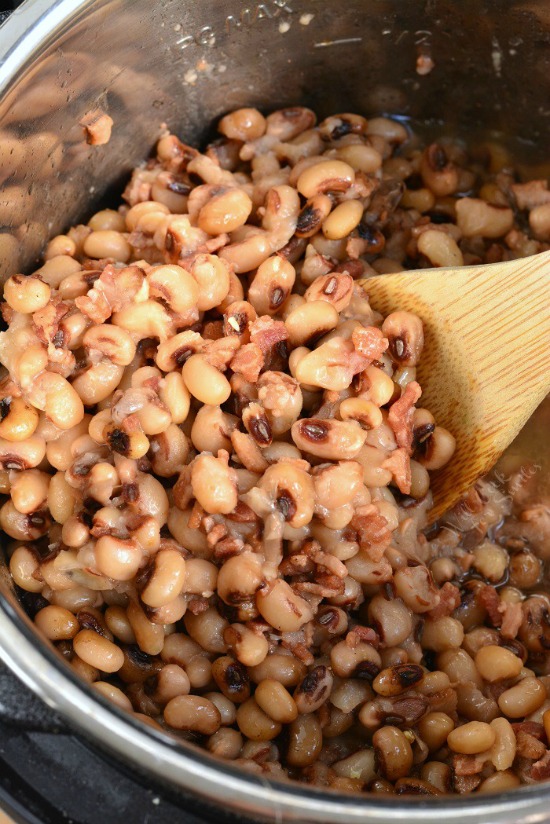 The BEST Slow Cooker or Instant Pot Recipes with Black-Eyed Peas found on Slow Cooker or Pressure Cooker at SlowCookerfromScratch.com