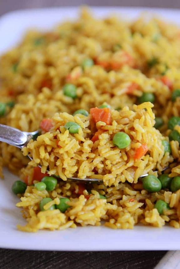 The BEST Instant Pot Fried Rice found on Slow Cooker or Pressure Cooker at SlowCookerFromScratch.com