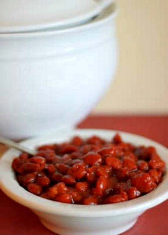 Slow Cooker Vegetarian Maple-Sriracha Baked Beans from Kitchen Treaty