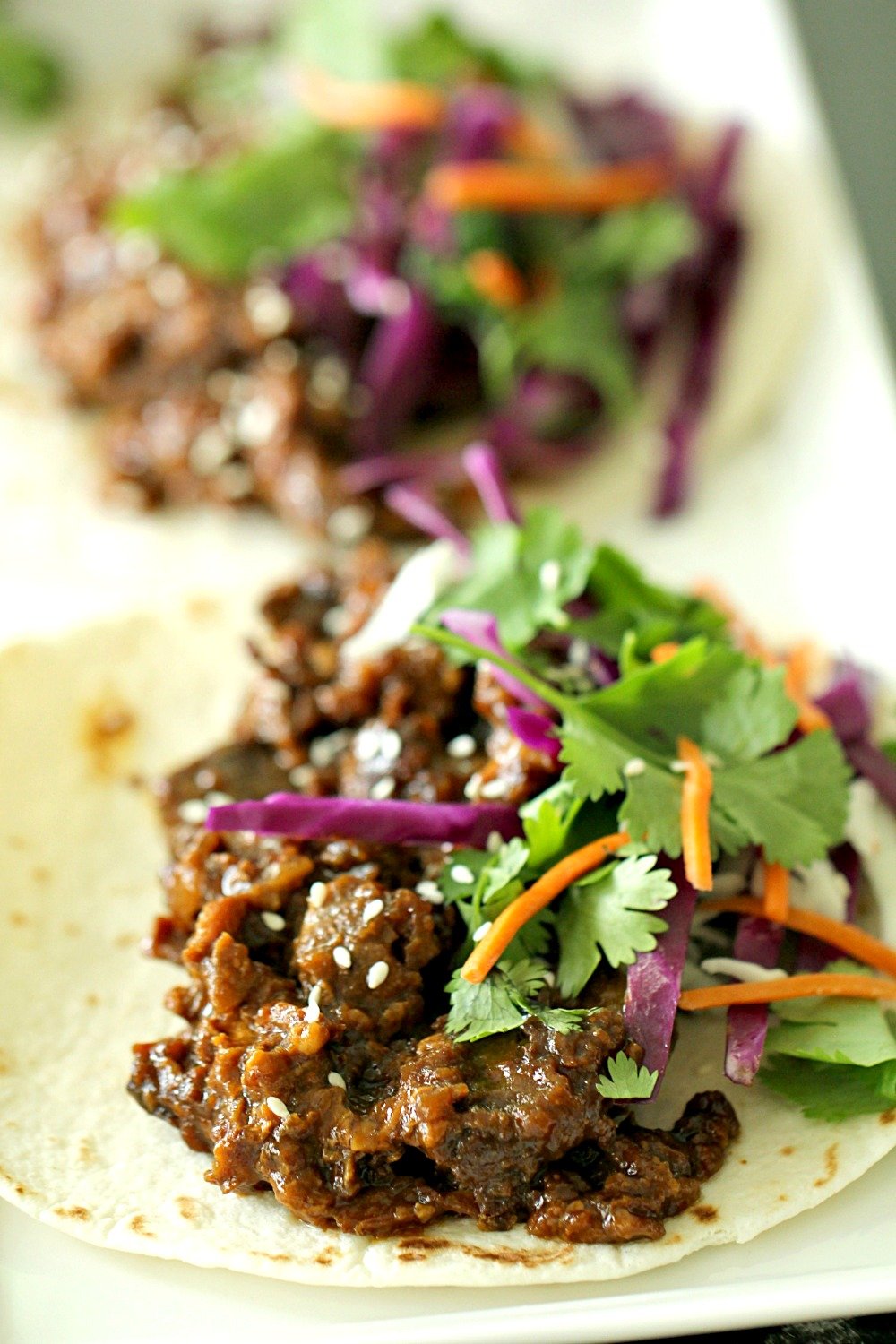 Slow Cooker Korean Beef Tacos from Six Sisters' Stuff