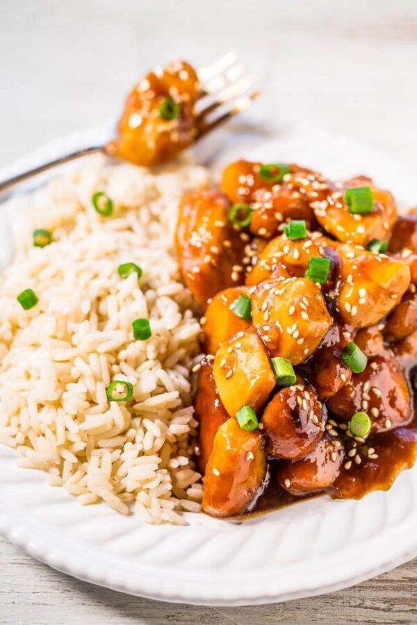 Easy Slow Cooker Orange Chicken from Averie Cooks