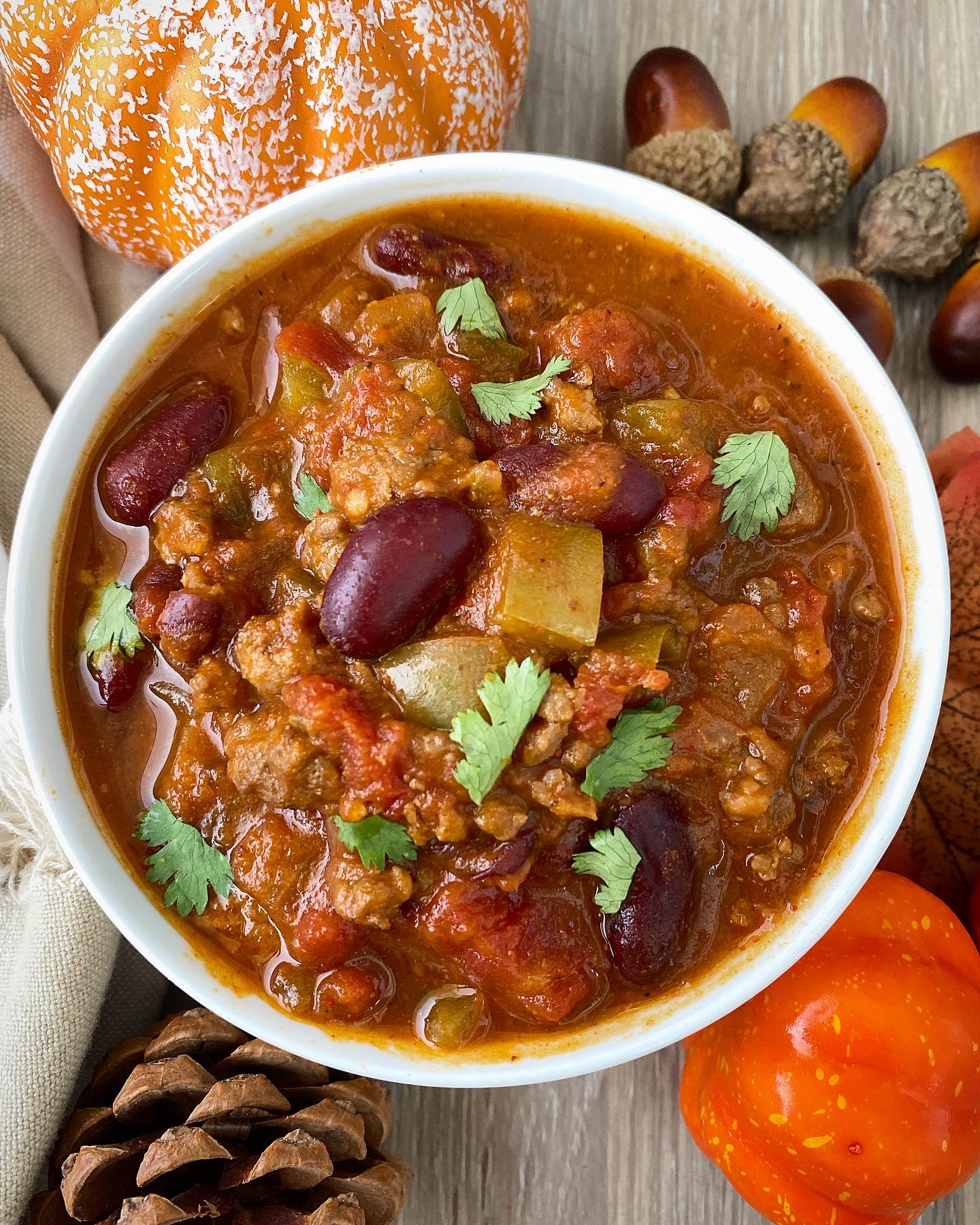 Slow Cooker / Instant Pot Pumpkin Chili from Fit Slow Cooker Queen