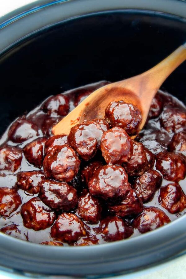 Sweet and Spicy Slow Cooker Korean Meatballs from Carlsbad Cravings